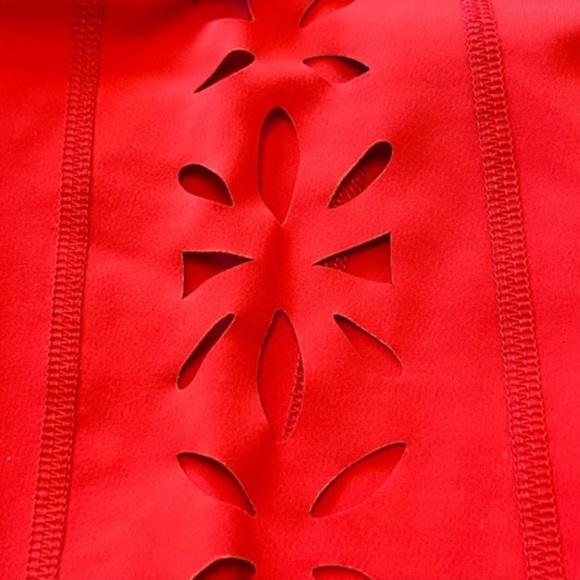 GIGI C Red Lazer Cut Leggings NWT - Picture 5 of 7